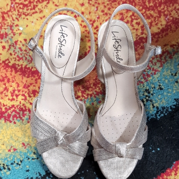 Life Stride Women's Sandals - Picture 1 of 5